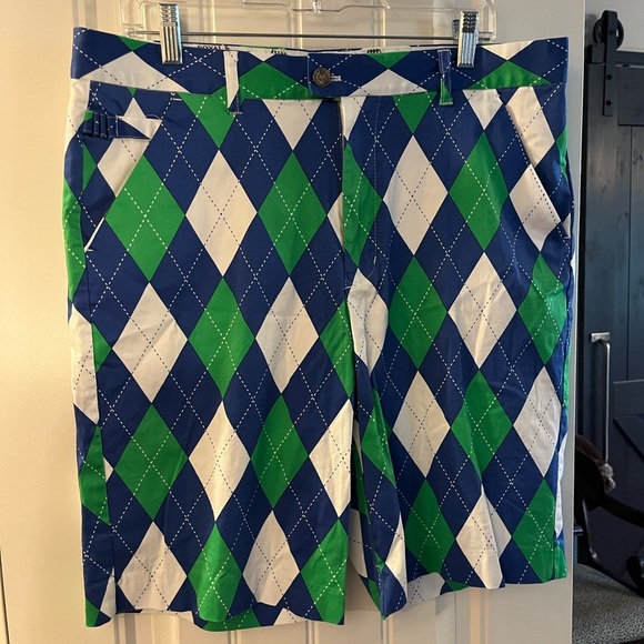 Royal & Awesome Men's Argyle Patterned Golf 10” inseam Shorts, size 36 - Picture 2 of 9